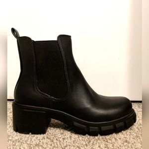 Madden Girl Chelsea Boots